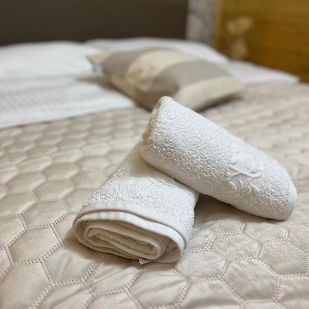 Zen Den Apartments Otočac 外观 照片