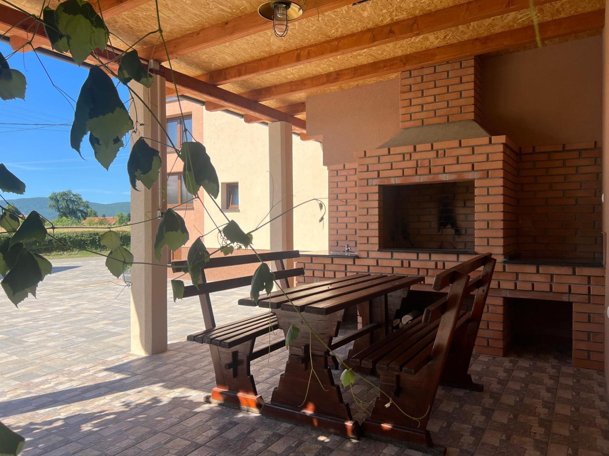 Zen Den Apartments Otočac 外观 照片