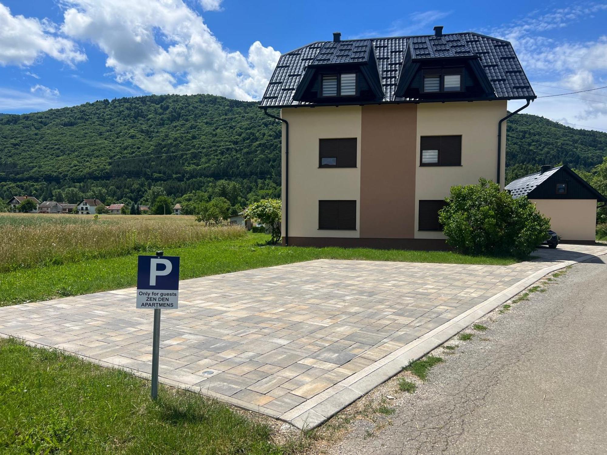 Zen Den Apartments Otočac 外观 照片